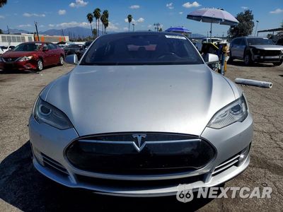 Piąte zdjęcie samochodu w środku: 2016 TESLA MODEL S VIN:5YJSA1E28GF133283 - miniatura