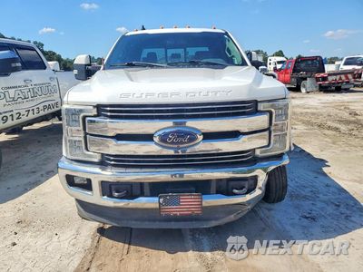 Piąte zdjęcie samochodu w środku: 2019 FORD F350 SUPER DUTY VIN:1FT8W3DT7KED22471 - miniatura
