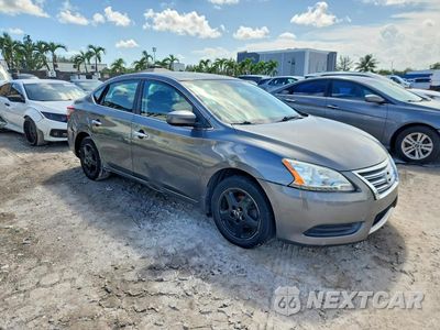Czwarte zdjęcie samochodu z boku: 2015 NISSAN SENTRA S VIN:3N1AB7AP0FY381045 - miniatura