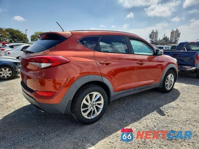 Trzecie zdjęcie samochodu z tyłu: 2016 HYUNDAI TUCSON ECO VIN:KM8J33A23GU028371 - miniatura