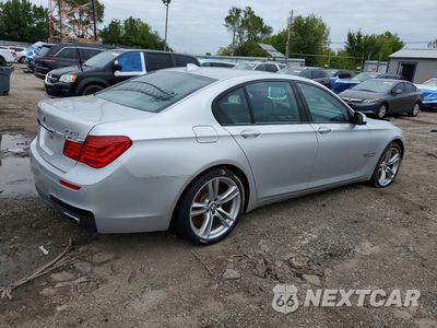 Trzecie zdjęcie samochodu z tyłu: 2012 BMW 750 I VIN:WBAKA8C50CCY37472 - miniatura