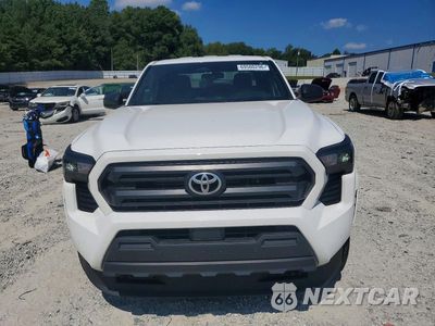 Piąte zdjęcie samochodu w środku: 2024 TOYOTA TACOMA SR VIN:3TYKD5HN3RT013043 - miniatura