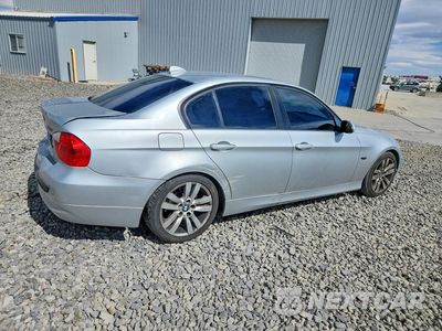 Trzecie zdjęcie samochodu z tyłu: 2006 BMW 325 I VIN:WBAVB13586KX33596 - miniatura
