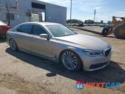 Czwarte zdjęcie samochodu z boku: 2016 BMW 750 XI VIN:WBA7F2C53GG418258 - miniatura