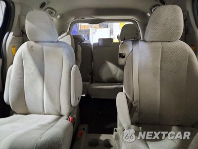 Zdjęcie 10 z 13 samochodu: 2014 TOYOTA SIENNA LE VIN:5TDKK3DC7ES433568 - miniatura