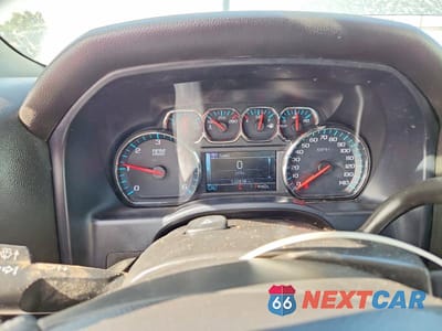 Zdjęcie 9 z 12 samochodu: 2018 CHEVROLET SILVERADO C1500 LT VIN:2GCRCRECXJ1100957 - miniatura