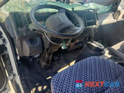 Zdjęcie 8 z 12 samochodu: 2023 ISUZU NPR HD VIN:54DC4W1D1PS208565 - miniatura