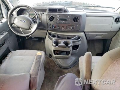 Zdjęcie 8 z 13 samochodu: 2013 FORD ECONOLINE E350 SUPER DUTY WAGON VIN:1FBSS3BLXDDA43128 - miniatura