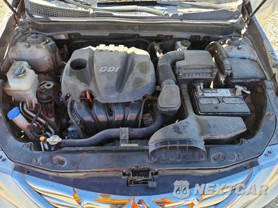 Zdjęcie 11 z 12 samochodu: 2011 HYUNDAI SONATA SE VIN:5NPEC4AC3BH063032 - miniatura