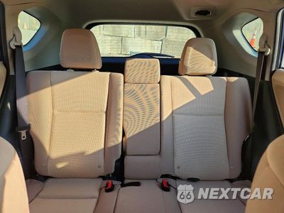 Zdjęcie 10 z 13 samochodu: 2013 TOYOTA RAV4 LE VIN:JTMBFREV0D5004574 - miniatura