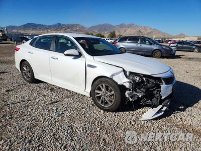 Czwarte zdjęcie samochodu z boku: 2020 KIA OPTIMA LX VIN:5XXGT4L36LG418682 - miniatura