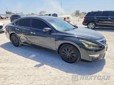 Czwarte zdjęcie samochodu z boku: 2015 NISSAN ALTIMA 2.5 S VIN:1N4AL3AP3FC154059 - miniatura