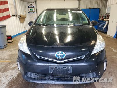 Piąte zdjęcie samochodu w środku: 2013 TOYOTA PRIUS V THREE VIN:JTDZN3EUXD3263476 - miniatura