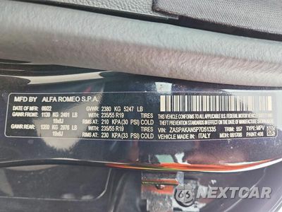 Zdjęcie 14 z 14 samochodu: 2023 ALFA ROMEO STELVIO SPRINT VIN:ZASPAKAN5P7D51335 - miniatura