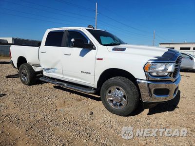 Czwarte zdjęcie samochodu z boku: 2020 RAM 2500 BIG HORN VIN:3C6UR5DJ2LG140940 - miniatura