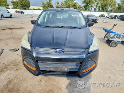 Piąte zdjęcie samochodu w środku: 2014 FORD ESCAPE S VIN:1FMCU0F73EUD65676 - miniatura