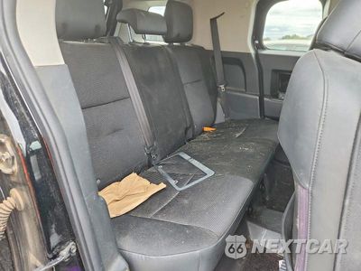 Zdjęcie 11 z 13 samochodu: 2011 TOYOTA FJ CRUISER BASE VIN:JTEBU4BF4BK107822 - miniatura