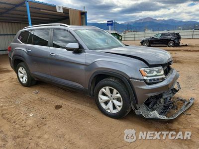 Czwarte zdjęcie samochodu z boku: 2018 VOLKSWAGEN ATLAS VIN:1V2HR2CA1JC504211 - miniatura