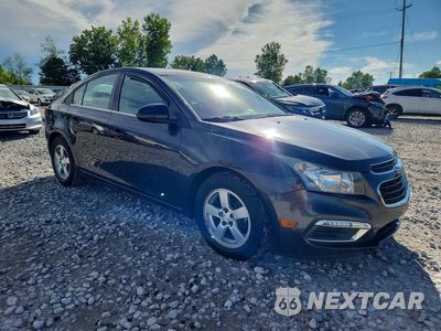 Czwarte zdjęcie samochodu z boku: 2015 CHEVROLET CRUZE LT VIN:1G1PC5SB2F7118707 - miniatura