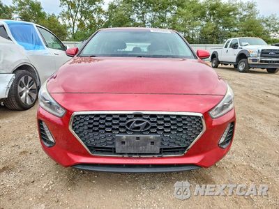 Piąte zdjęcie samochodu w środku: 2018 HYUNDAI ELANTRA GT BASE VIN:KMHH35LE9JU079219 - miniatura