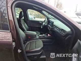 Czwarte zdjęcie samochodu z boku: 2023 FORD ESCAPE ST LINE SELECT VIN:1FMCU9NA8PUB45082 - miniatura