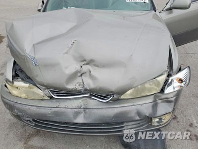 Zdjęcie 11 z 12 samochodu: 2000 LEXUS ES 300 VIN:JT8BF28G6Y0268937 - miniatura