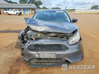 Piąte zdjęcie samochodu w środku: 2016 FORD FOCUS SE VIN:1FADP3F25GL212236 - miniatura