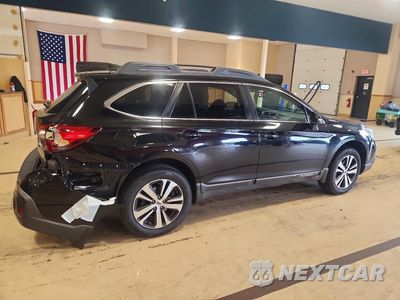 Trzecie zdjęcie samochodu z tyłu: 2018 SUBARU OUTBACK 2.5I LIMITED VIN:4S4BSAKC5J3295334 - miniatura