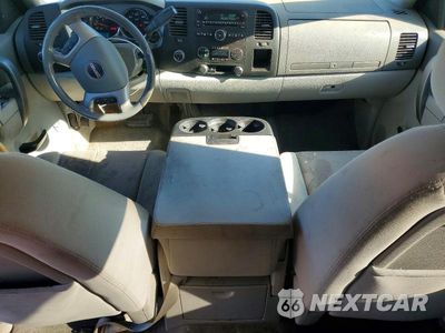 Zdjęcie 8 z 12 samochodu: 2013 GMC SIERRA K1500 SLE VIN:1GTR2VE79DZ309505 - miniatura