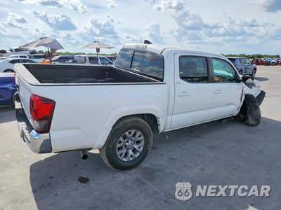 Trzecie zdjęcie samochodu z tyłu: 2019 TOYOTA TACOMA SR5 V6 VIN:3TMAZ5CN8KM083241 - miniatura