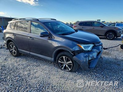 Czwarte zdjęcie samochodu z boku: 2017 TOYOTA RAV4 XLE VIN:2T3RFREV0HW589749 - miniatura