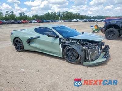Czwarte zdjęcie samochodu z boku: 2024 CHEVROLET CORVETTE STINGRAY 2LT VIN:1G1YB2D47R5125169 - miniatura