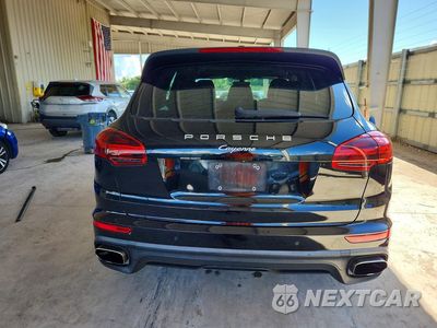 Zdjęcie 6 z 13 samochodu: 2016 PORSCHE CAYENNE VIN:WP1AA2A22GKA11821 - miniatura