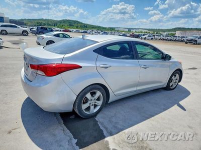 Trzecie zdjęcie samochodu z tyłu: 2012 HYUNDAI ELANTRA GLS VIN:KMHDH4AE9CU321801 - miniatura