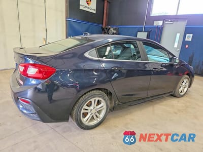 Trzecie zdjęcie samochodu z tyłu: 2016 CHEVROLET CRUZE LT VIN:1G1BE5SM5G7260184 - miniatura