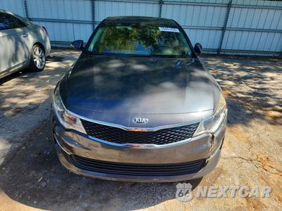 Piąte zdjęcie samochodu w środku: 2016 KIA OPTIMA LX VIN:KNAGT4L32G5108567 - miniatura