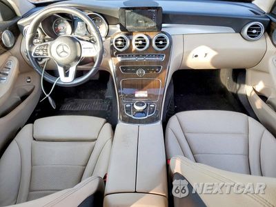 Zdjęcie 8 z 12 samochodu: 2019 MERCEDES-BENZ C 300 4MATIC VIN:55SWF8EB6KU305023 - miniatura