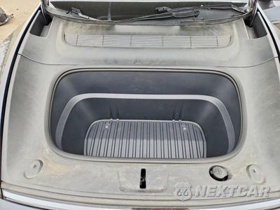 Zdjęcie 12 z 14 samochodu: 2026 TESLA MODEL Y VIN:7SAYGDEE6TA388108 - miniatura