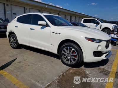 Czwarte zdjęcie samochodu z boku: 2018 MASERATI LEVANTE LUXURY VIN:ZN661XUL8JX268516 - miniatura