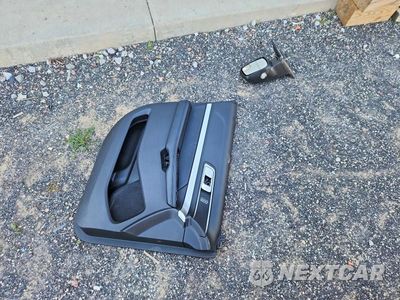 Zdjęcie 13 z 14 samochodu: 2017 FORD EXPLORER XLT VIN:1FM5K8D85HGD52231 - miniatura