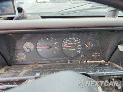 Zdjęcie 9 z 13 samochodu: 1994 JEEP GRAND CHEROKEE LAREDO VIN:1J4GZ58Y8RC270076 - miniatura