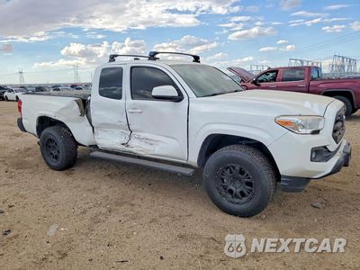 Czwarte zdjęcie samochodu z boku: 2017 TOYOTA TACOMA SR VIN:5TFRX5GN9HX076952 - miniatura