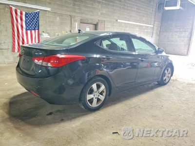 Trzecie zdjęcie samochodu z tyłu: 2013 HYUNDAI ELANTRA GLS VIN:5NPDH4AE8DH224380 - miniatura