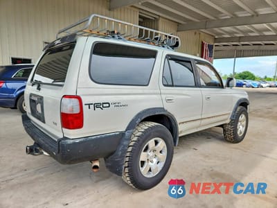 Trzecie zdjęcie samochodu z tyłu: 1998 TOYOTA 4RUNNER SR5 VIN:JT3GN86R9W0068539 - miniatura