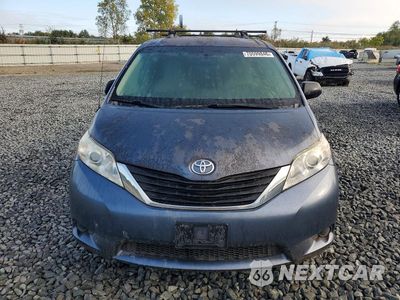 Piąte zdjęcie samochodu w środku: 2013 TOYOTA SIENNA LE VIN:5TDKK3DC5DS380853 - miniatura