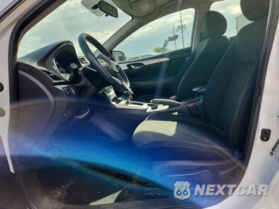 Zdjęcie 7 z 13 samochodu: 2019 NISSAN SENTRA S VIN:3N1AB7AP3KY262500 - miniatura