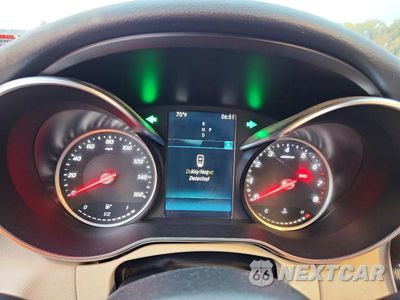 Zdjęcie 9 z 12 samochodu: 2019 MERCEDES-BENZ C 300 4MATIC VIN:55SWF8EB1KU284095 - miniatura