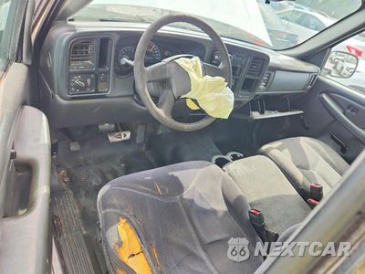 Zdjęcie 8 z 12 samochodu: 2006 GMC NEW SIERRA C1500 VIN:3GTEC14X26G149380 - miniatura