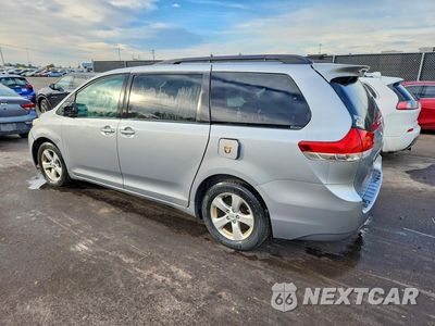 Drugie zdjęcie samochodu z przodu: 2014 TOYOTA SIENNA LE VIN:5TDKK3DC4ES508498 - miniatura