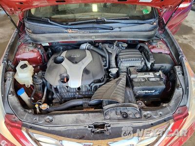Zdjęcie 11 z 12 samochodu: 2011 HYUNDAI SONATA LIMITED 2.0T VIN:5NPEC4AB2BH172671 - miniatura
